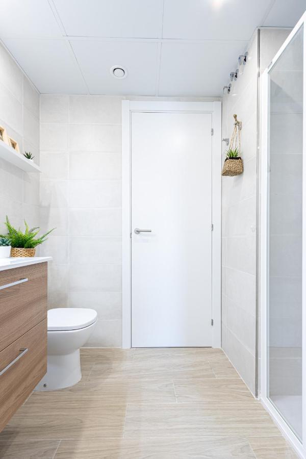 Apartment M A R I V E N T With Bathroom And Terrace 50 M2 *